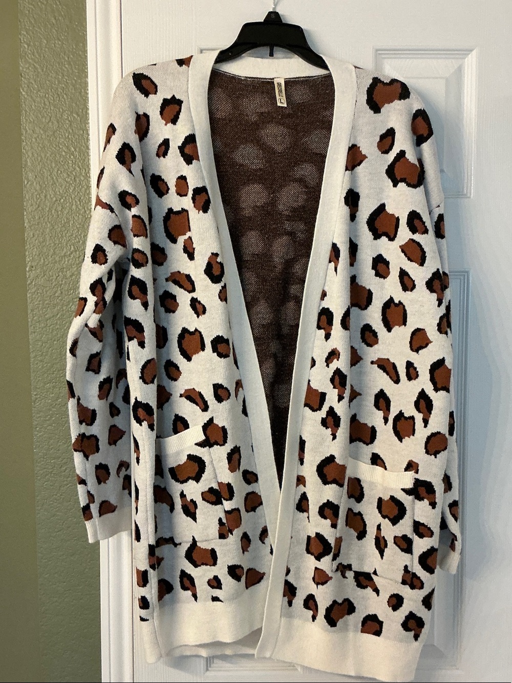 Leopard Print Open-Front Cardigan Sweater - White/Brown